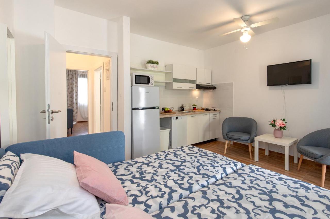 Apartment Dida I Mara マリンスカ エクステリア 写真